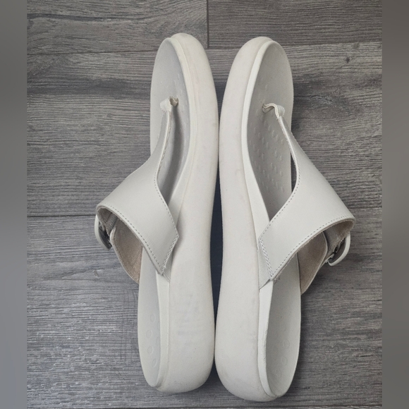 Vionic Activate RX Womens Size 8.5 White Sandal Comfy Athleisure Travel Vacation - Picture 6 of 7